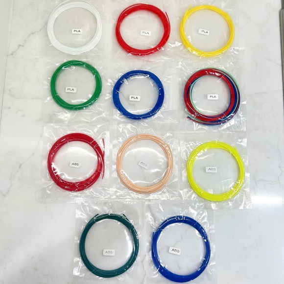 SkyWriter 3D Handheld 3D Printing Pen V2 - 11 Packs of Filament - Clean Nozzle! - Picture 7 of 10